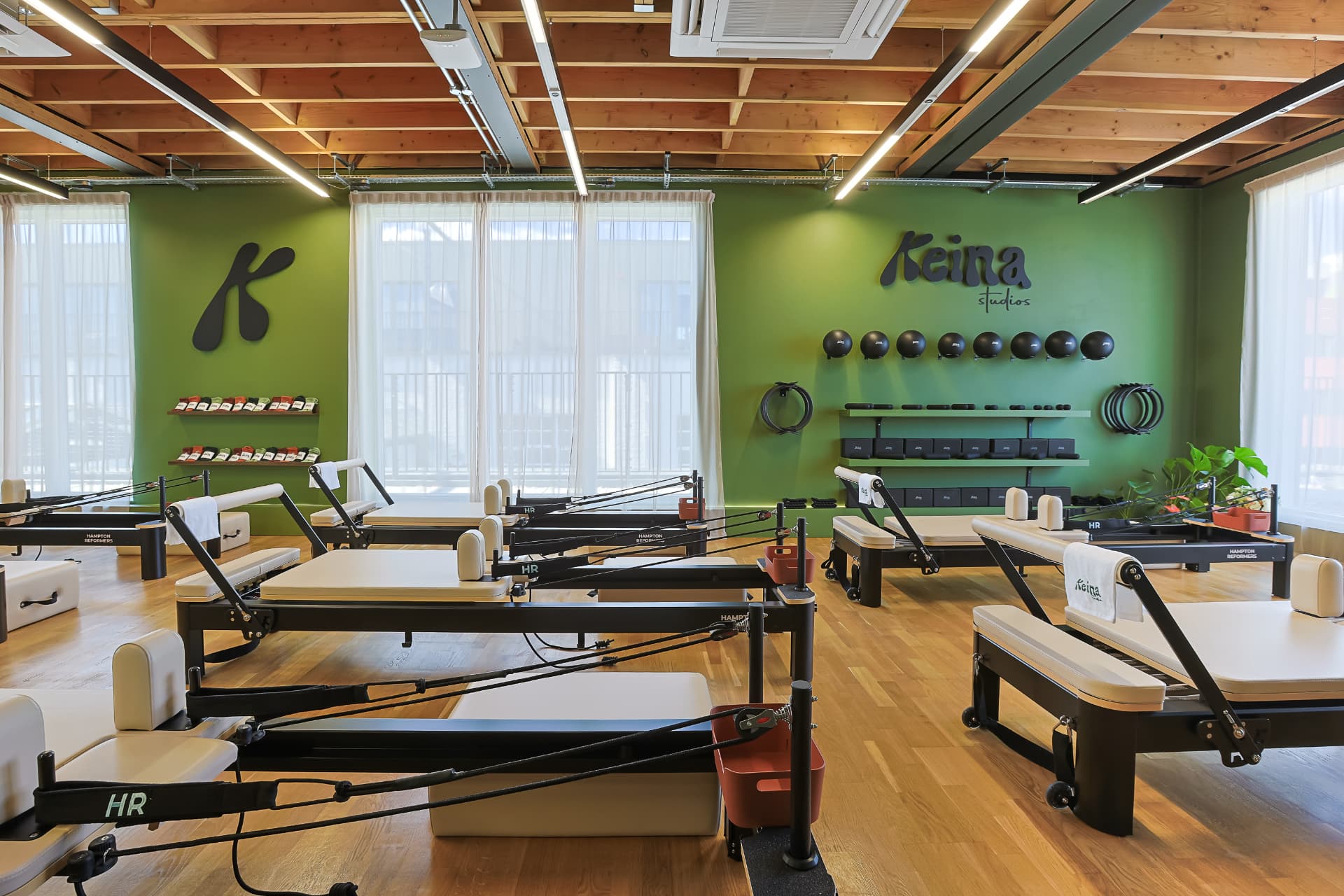Wide view of the reformer floor and K feature wall